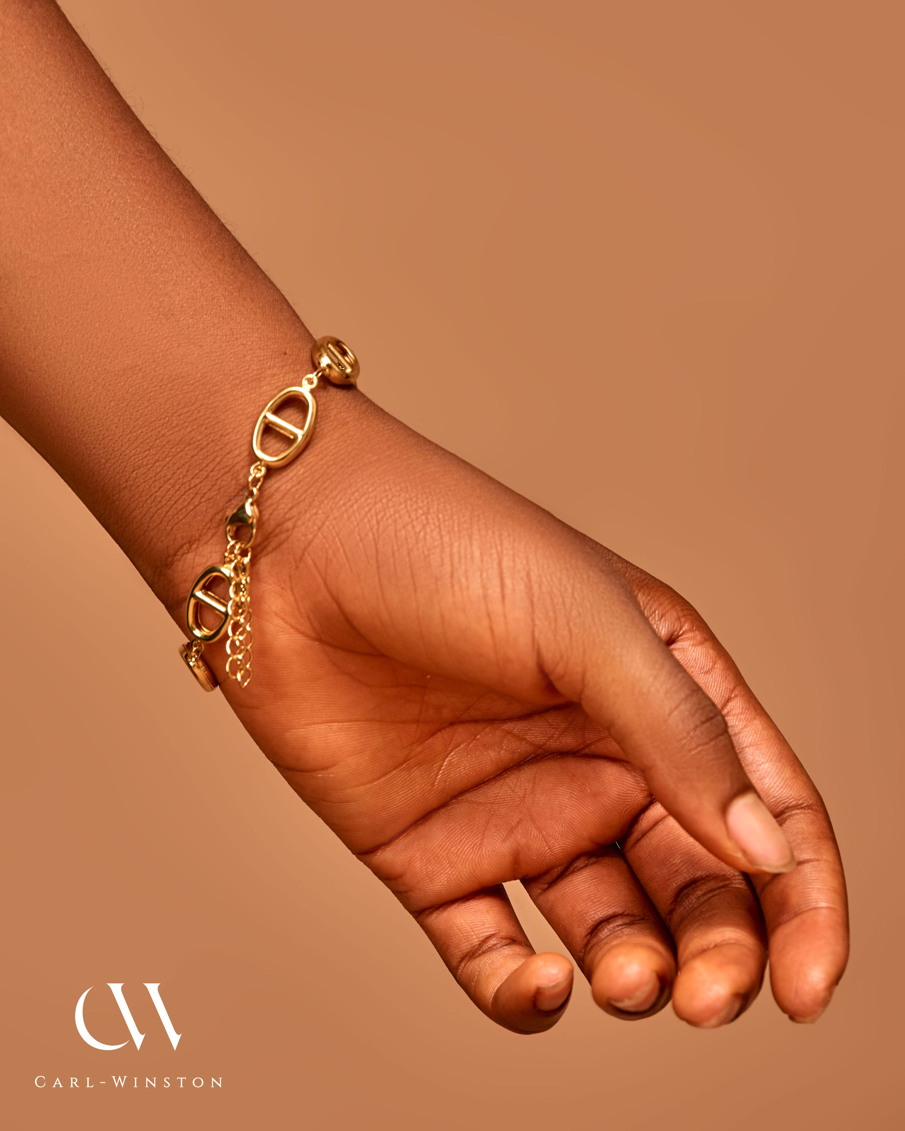 Carl-Winston Aurelia Gold Link Bracelet | Minimalist Luxury Adjustable Bracelet