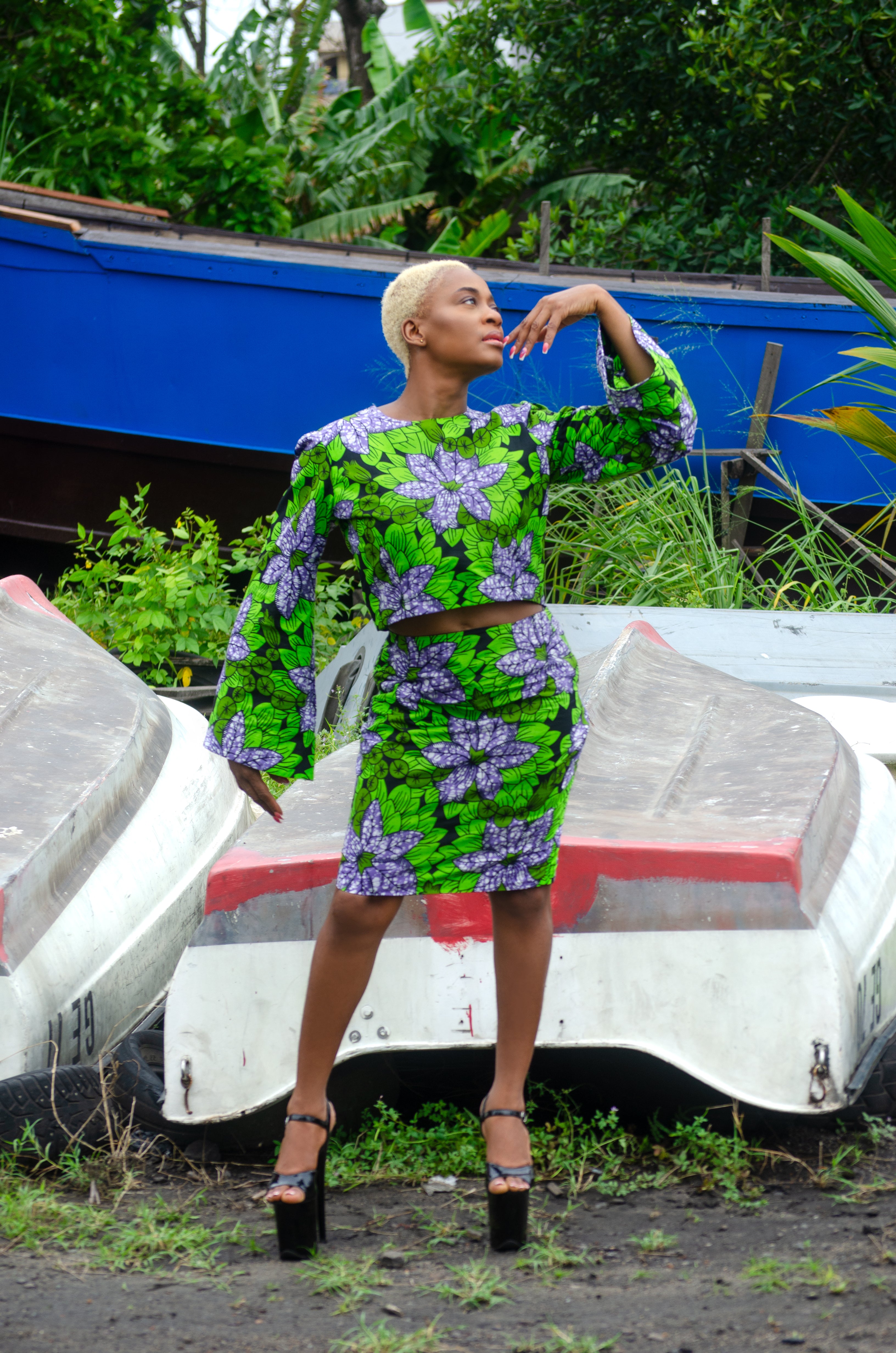 Handcrafted lightweight cotton Green top skirt set with floral pattern blue black Carl-Winston